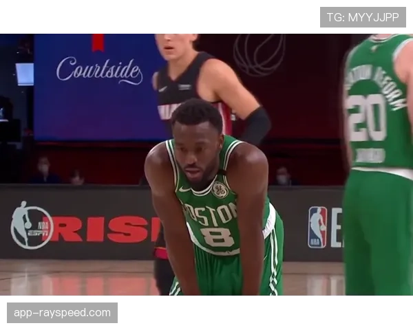 VAR使用标准再引争议,朗斯对阵雷恩一役未判红牌引发质疑